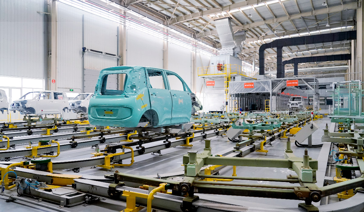 Интеллектуальное решение для автомобильных покрытий