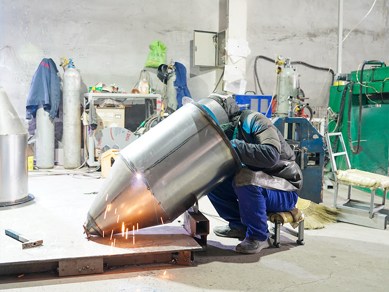 Зона производства и контроля распылительных роботов